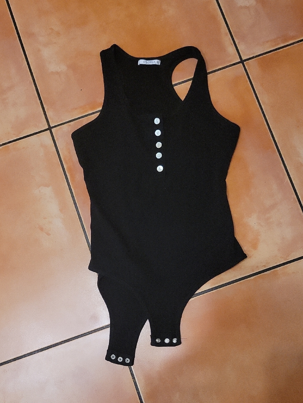Reoria Black Sleeveless Tank Shell Button Bodysuit M